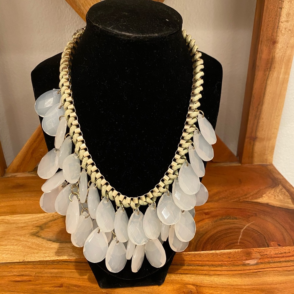 Statement necklace - Picture 2 of 3
